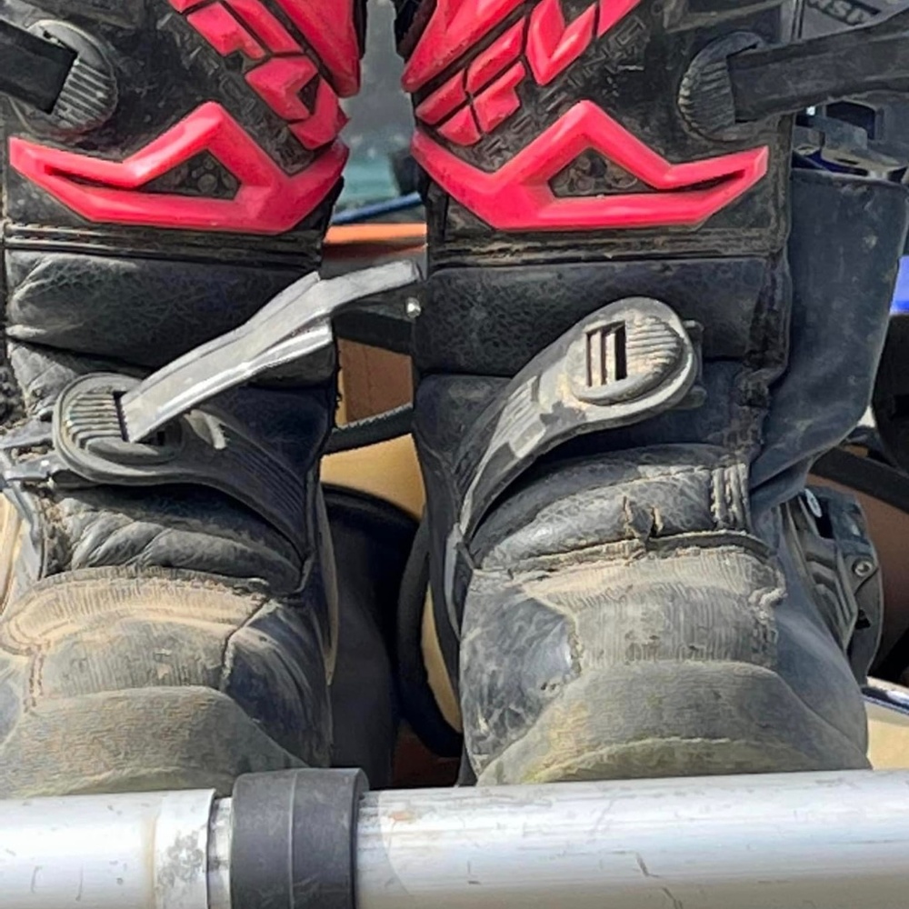 Fly Girls Racing boots - Picture 2 of 2